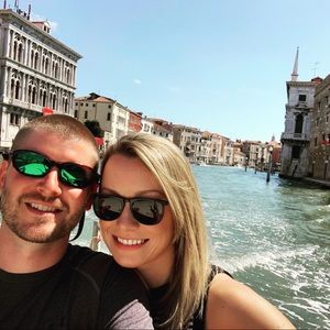 Meet your Posher, Caitlin